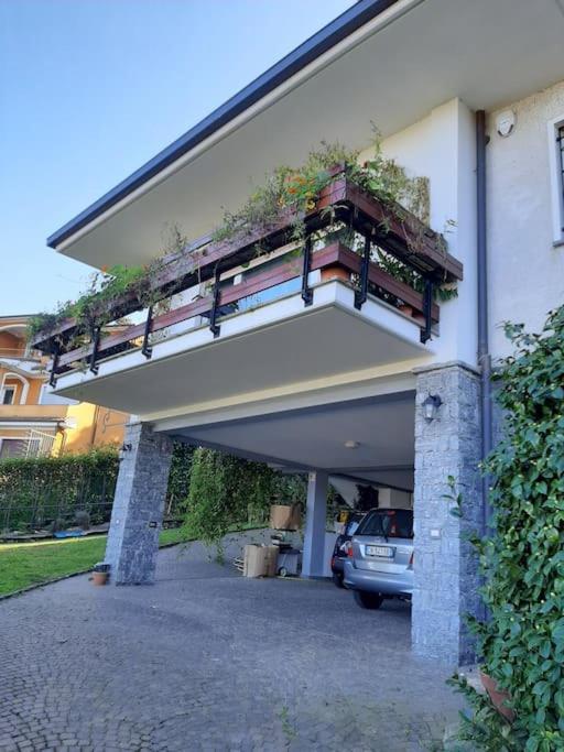 La Finestra Sul Lago - In Villa Con Vista E Posto Auto Coperto Stresa Luaran gambar
