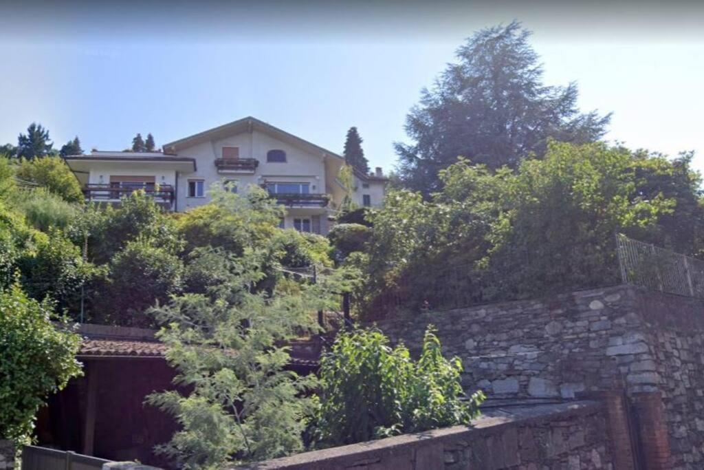 La Finestra Sul Lago - In Villa Con Vista E Posto Auto Coperto Stresa Luaran gambar